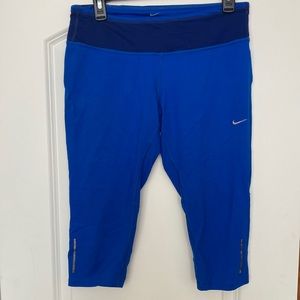 Large Nike cropped blue workout leggings